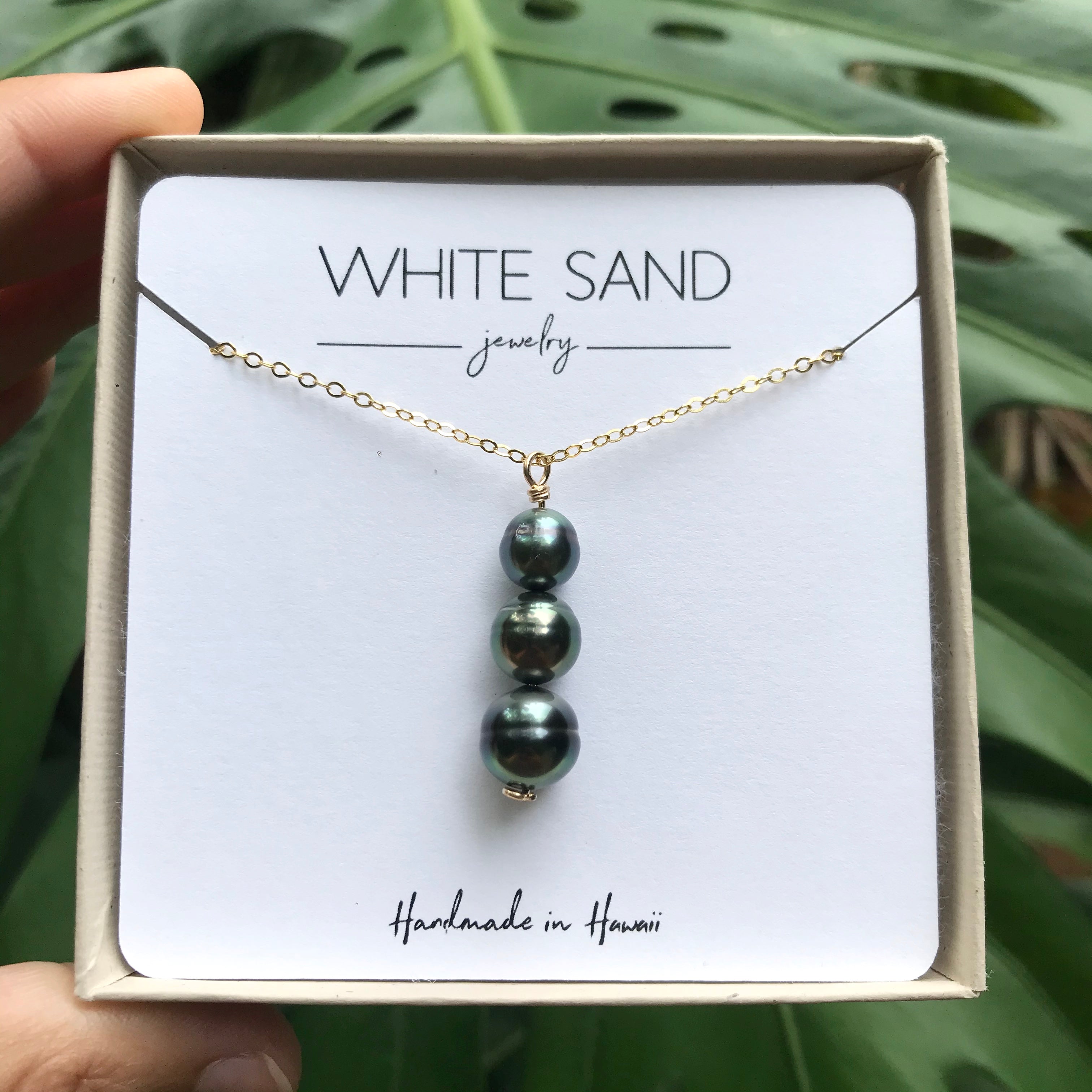 Luminous Freshwater Pearl Pendant Hawaiian Necklace | Elegant Luxury Piece  – Lavahut
